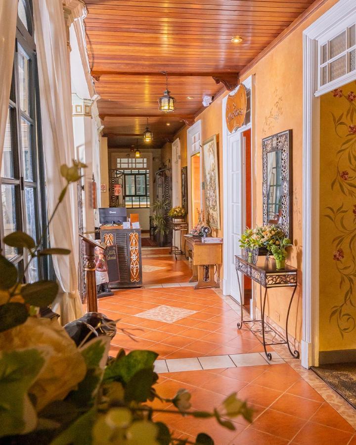 Casa Colonial Quito Hotel Exterior photo