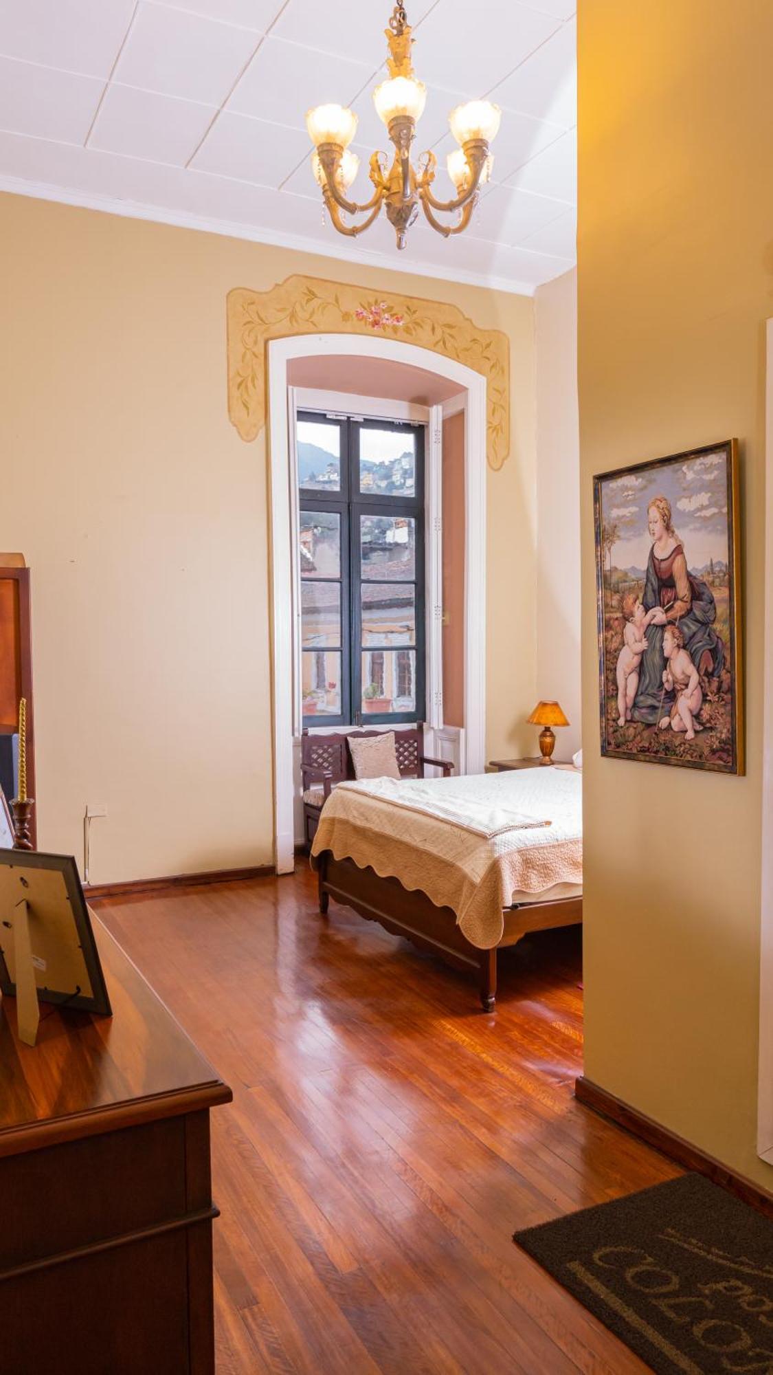 Casa Colonial Quito Hotel Exterior photo