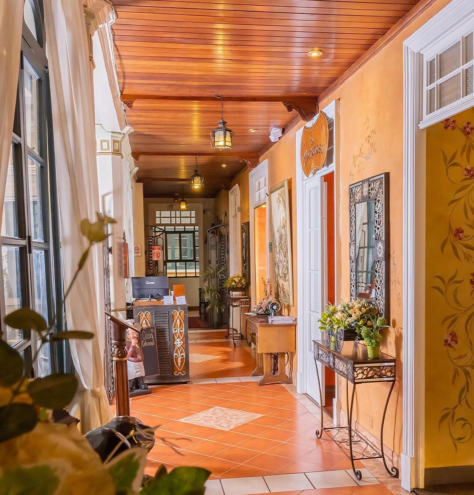 Casa Colonial Quito Hotel Exterior photo